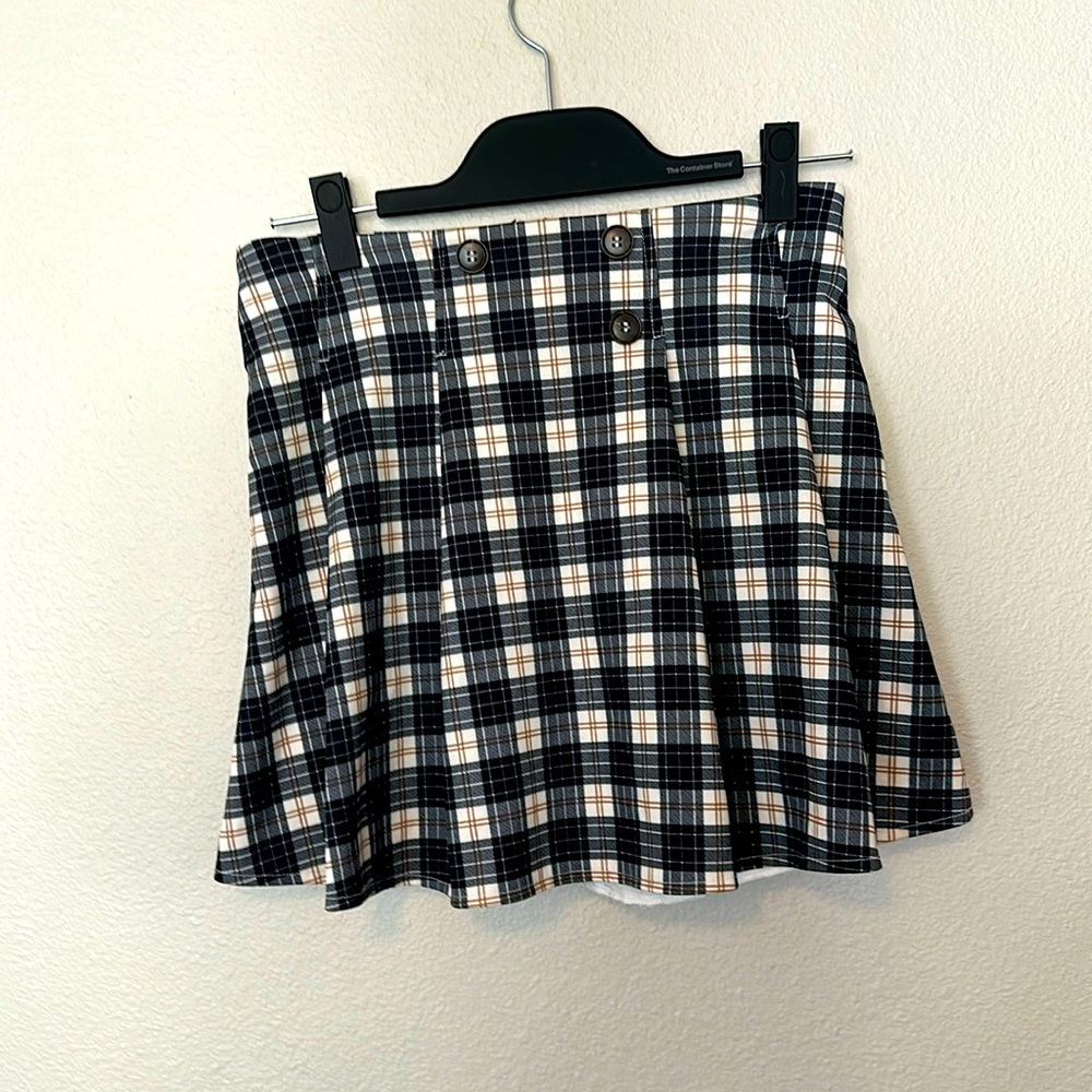 Pleated schoolgirl skirt